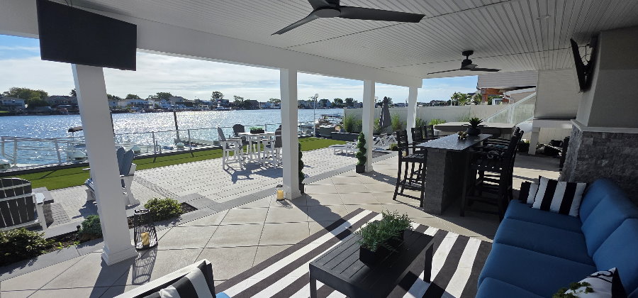 rain proof deck and bar island